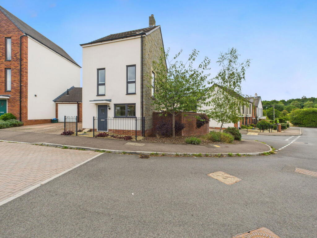 4-bed detached on Cinders Crescent, Cinderford, £250,000