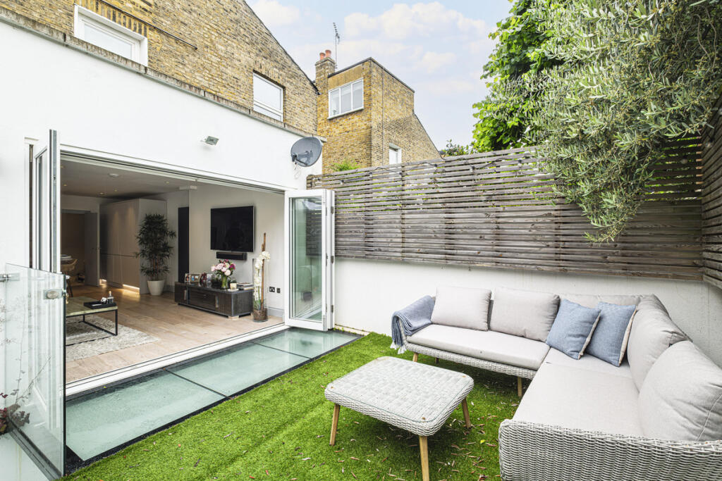 Apartment in London - View 4