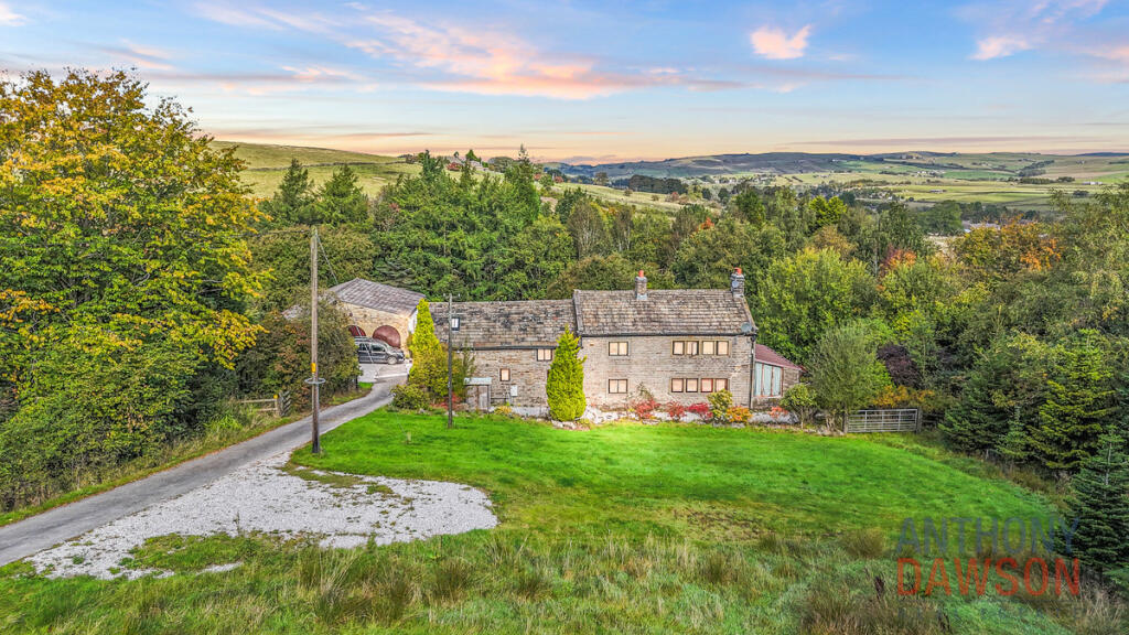 Burnley Road, Colne, BB8 - View 2