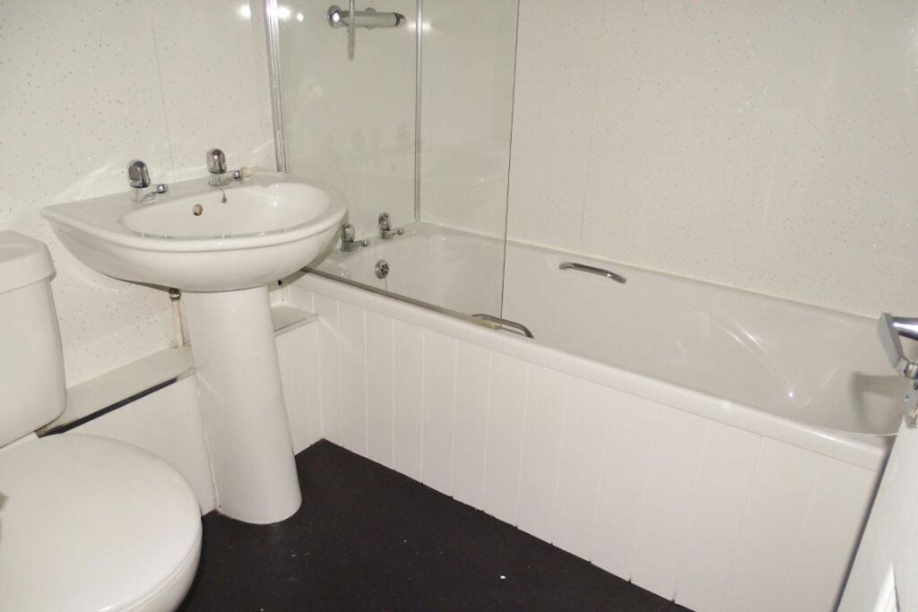 Apartment in Glasgow - More