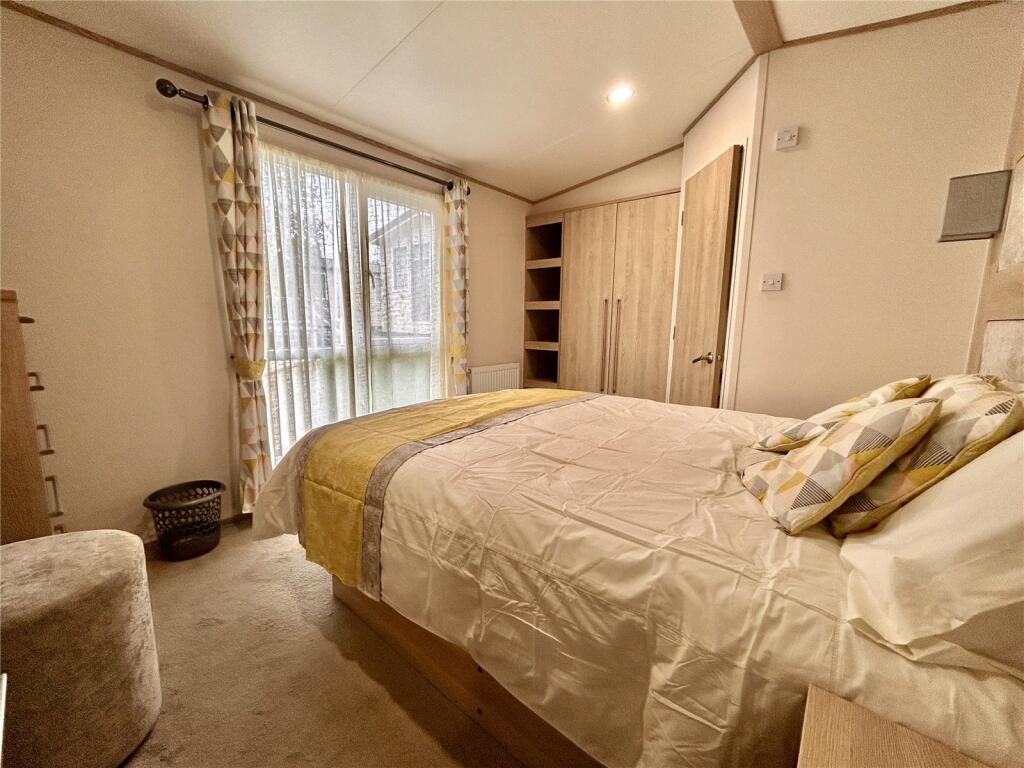 House in Poole, Turlin Moor - View 5
