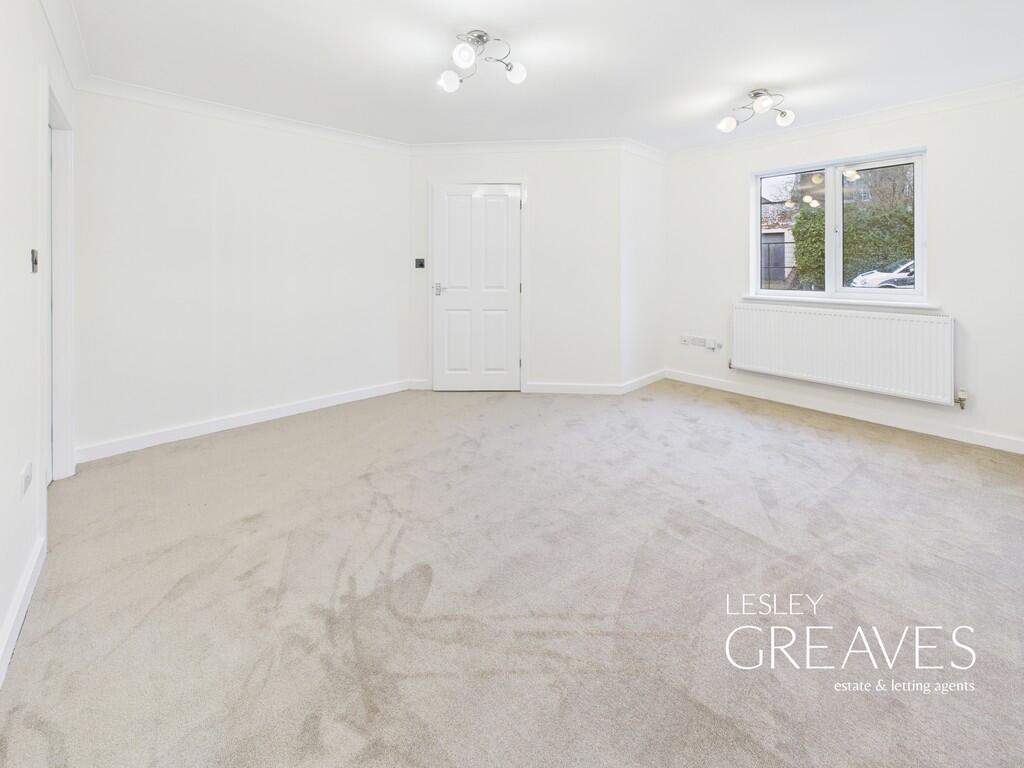 House in Nottingham, Woodthorpe - View 6