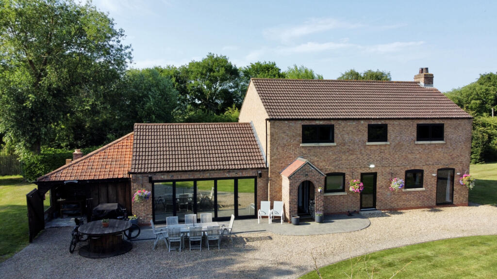 Main image of property: Cliffe Road, North Newbald, YO43 4SR