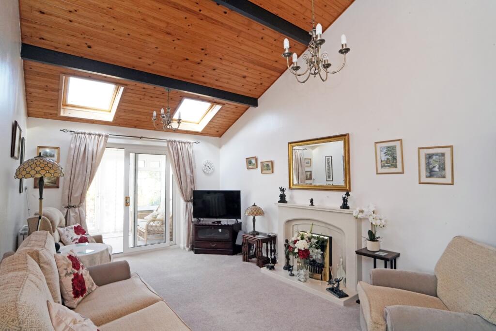 House in Highworth, Eastrop, Swindon - View 2
