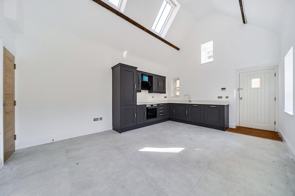 House in West Oxfordshire, Chipping Norton - More