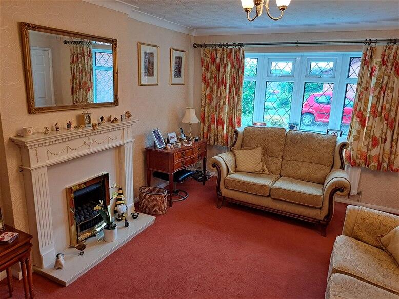 House in Birmingham, Sutton Coldfield - View 2