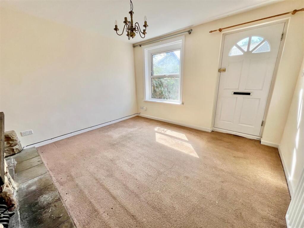 House in Freshwater, Pound Green - View 5