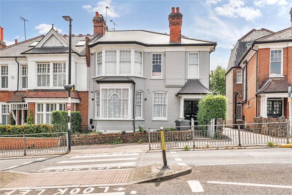 Main image of property: Dukes Avenue, London, N10