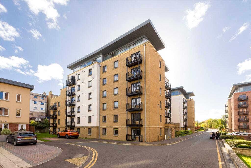 2-bed flat on 6 Slateford Gait, Edinburgh, £260,000