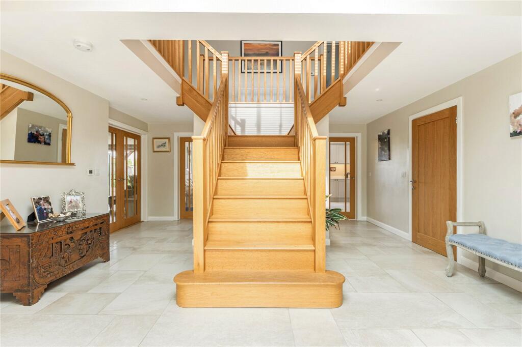 Green Lane, Churchdown, Gloucester, Gloucestershire, GL3 photo 2