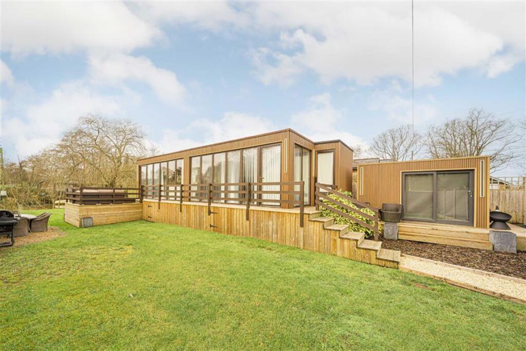 Main image of property: Wey Meadows, Weybridge