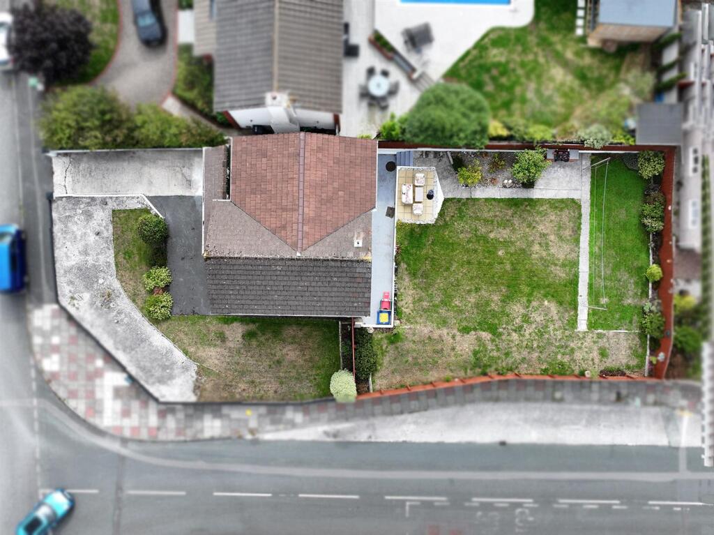 House in Plymouth - View 4