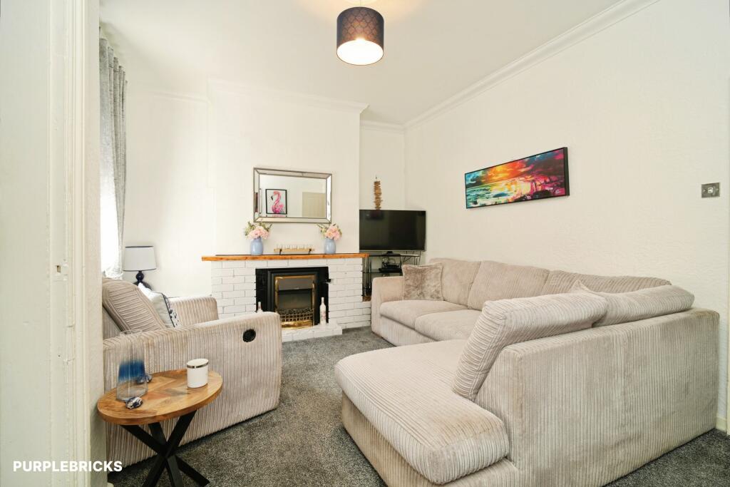House in Salford, Greater Manchester - View 5