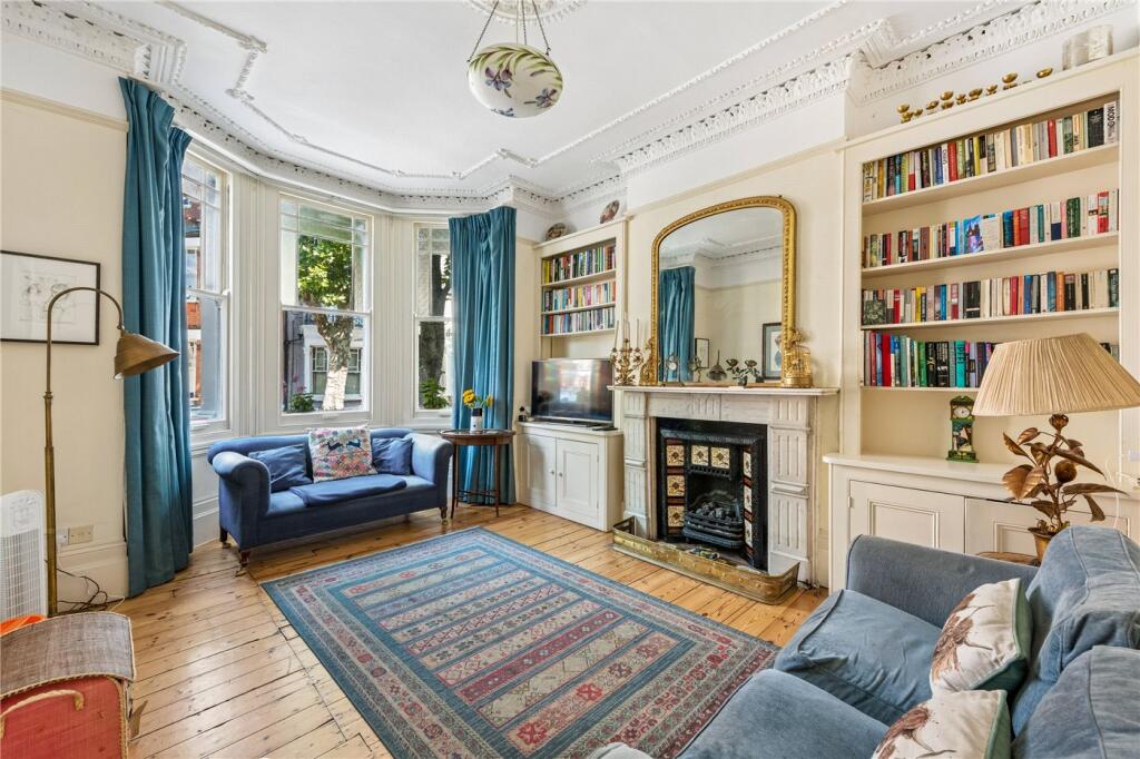 House in London - View 2