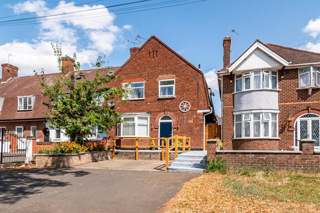 Main image of property: Groby Road, Leicester, LE3