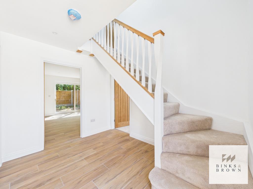 House in Southend-on-Sea - View 3