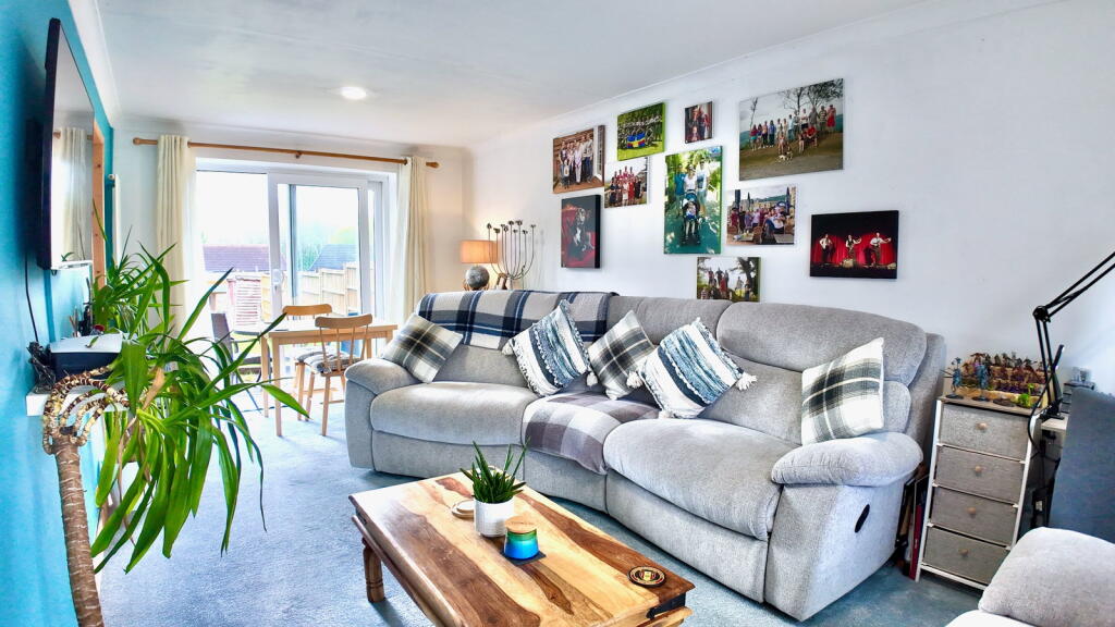 House in Pontllanfraith, Caerphilly - View 2