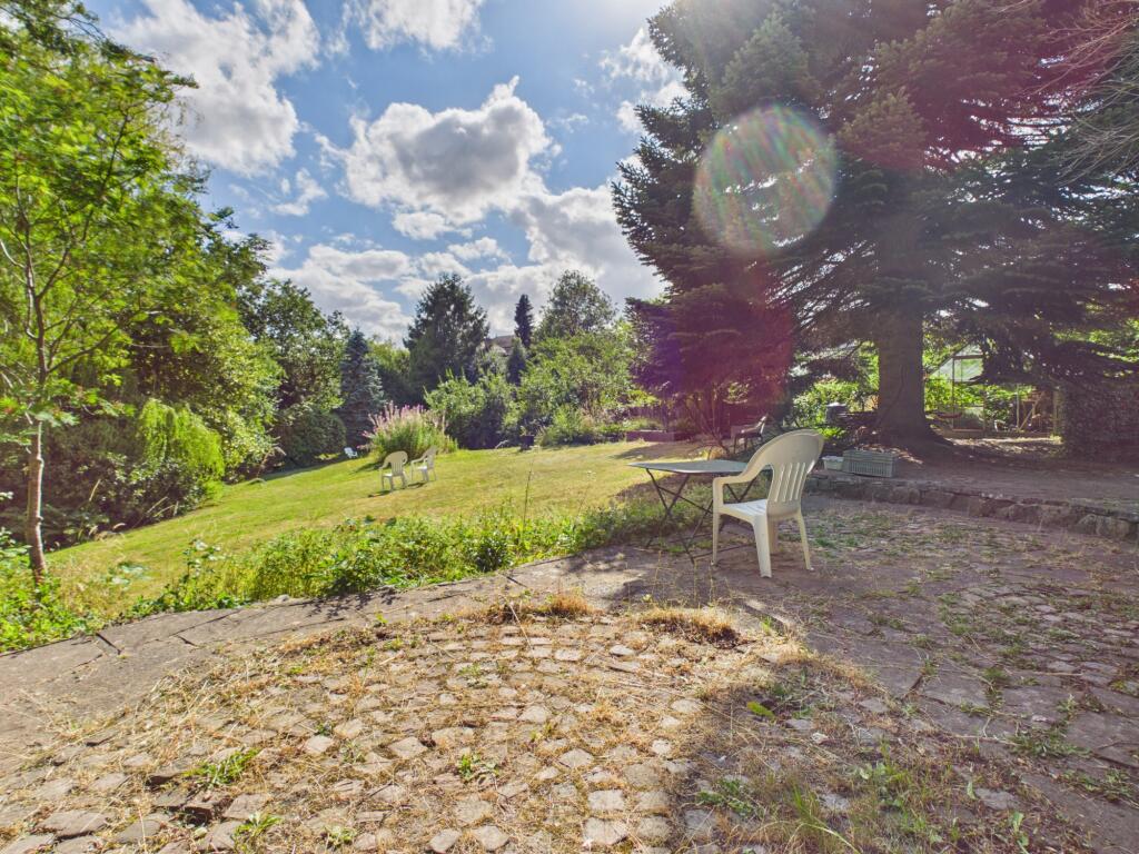 House in Stoke-on-Trent - View 2
