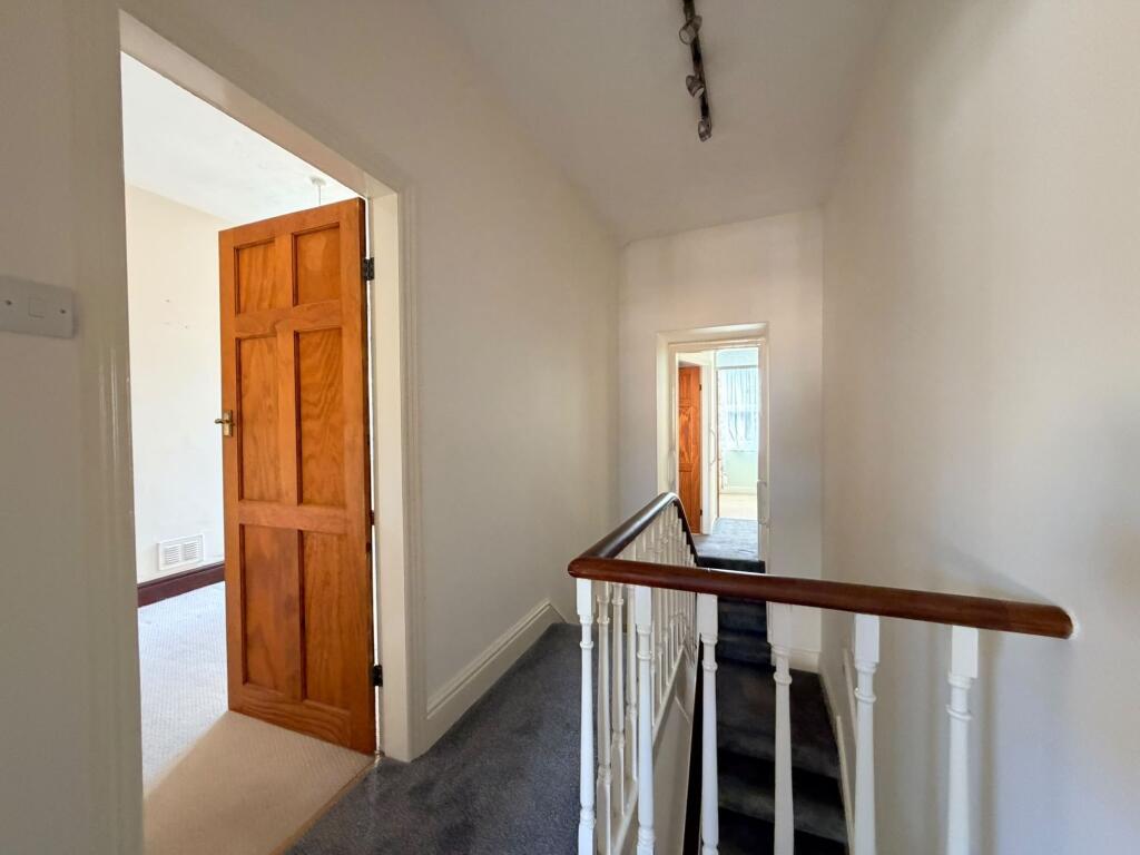 House in Scarborough, Falsgrave - More