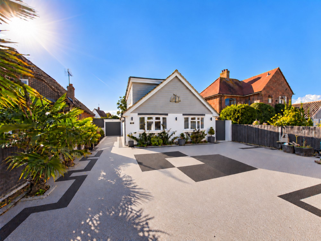House in Arun, Pagham