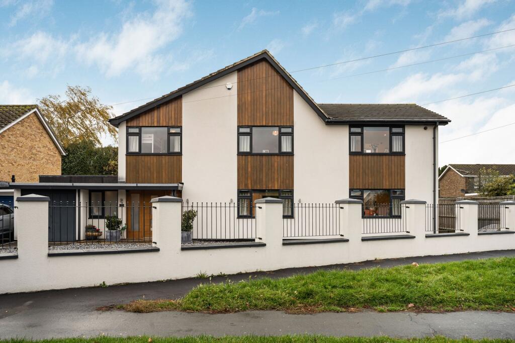 5-bed detached on Browns Road, Holmer Green, HP15, £995,000