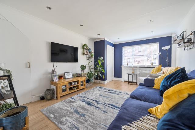 House in Winkfield, Martin's Heron - View 4