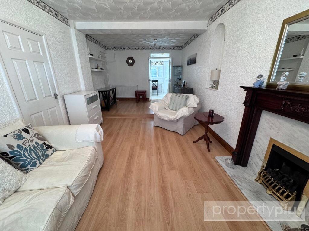 House in Cardiff, Trealaw - More