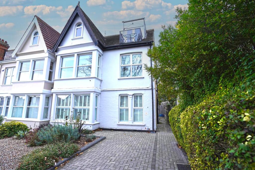 Main image of property: Cossington Road, Westcliff On Sea
