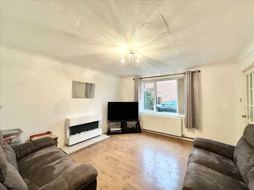 House in Nottingham, Clifton - View 3