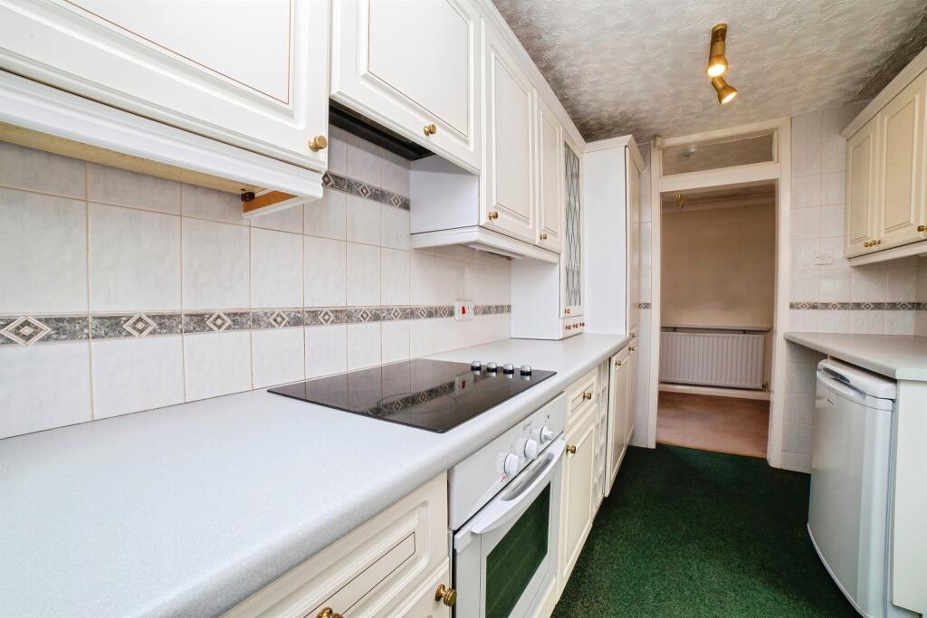 House in Bolsover, Pinxton - More