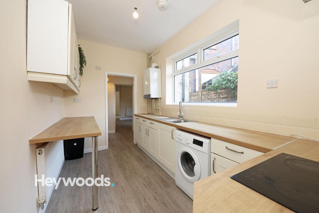 House in Newcastle-under-Lyme, Parksite, Silverdale - View 5