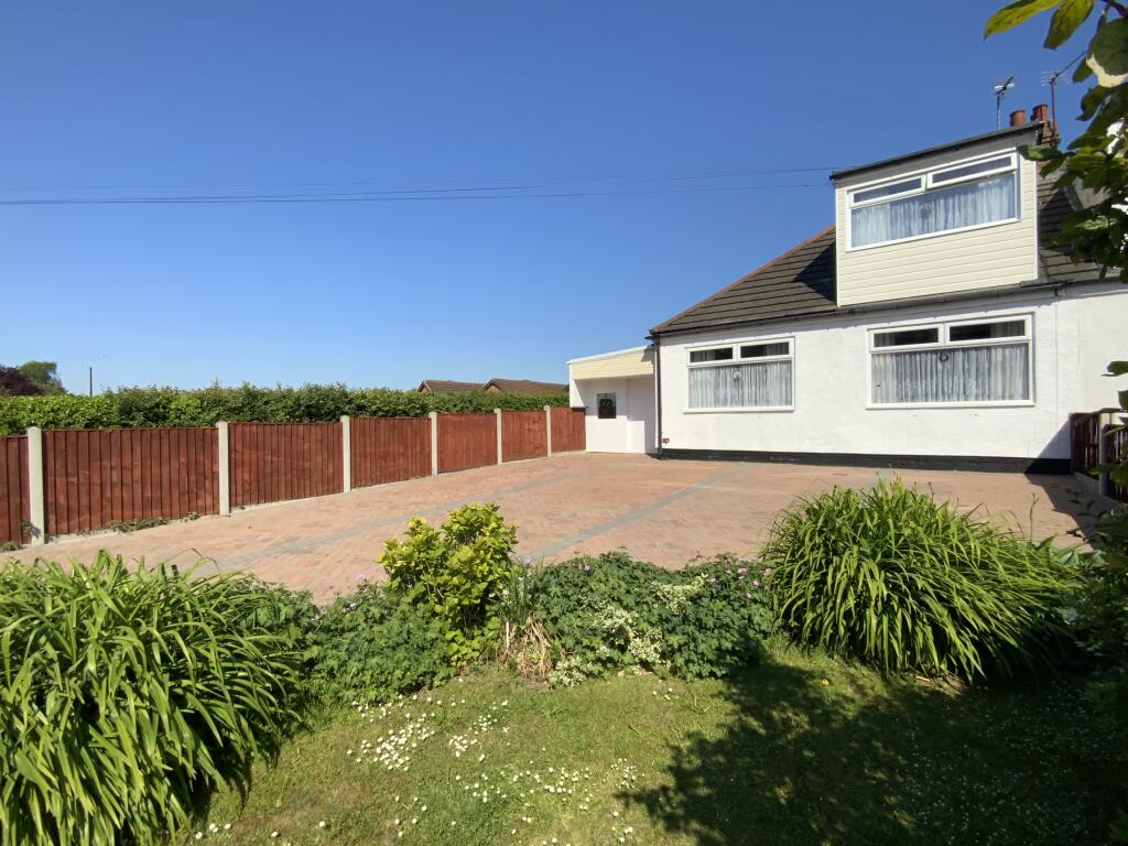 3-bed bungalow on 40, Ferriby High Road, £300,000