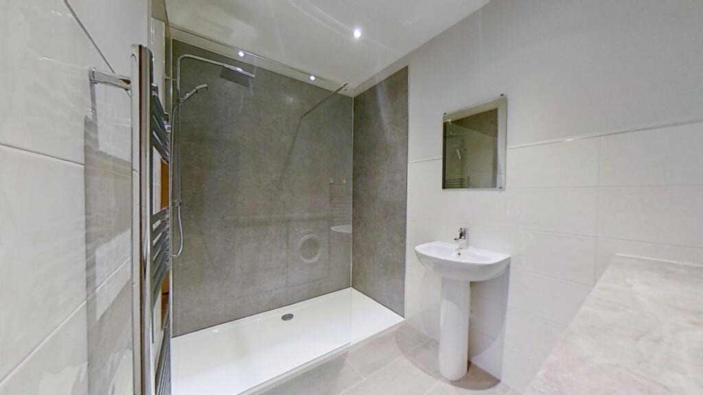 House in Cardiff - View 3