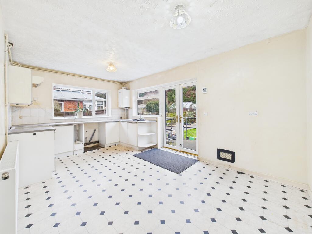 Ellesmere Avenue, Wilmorton photo 2