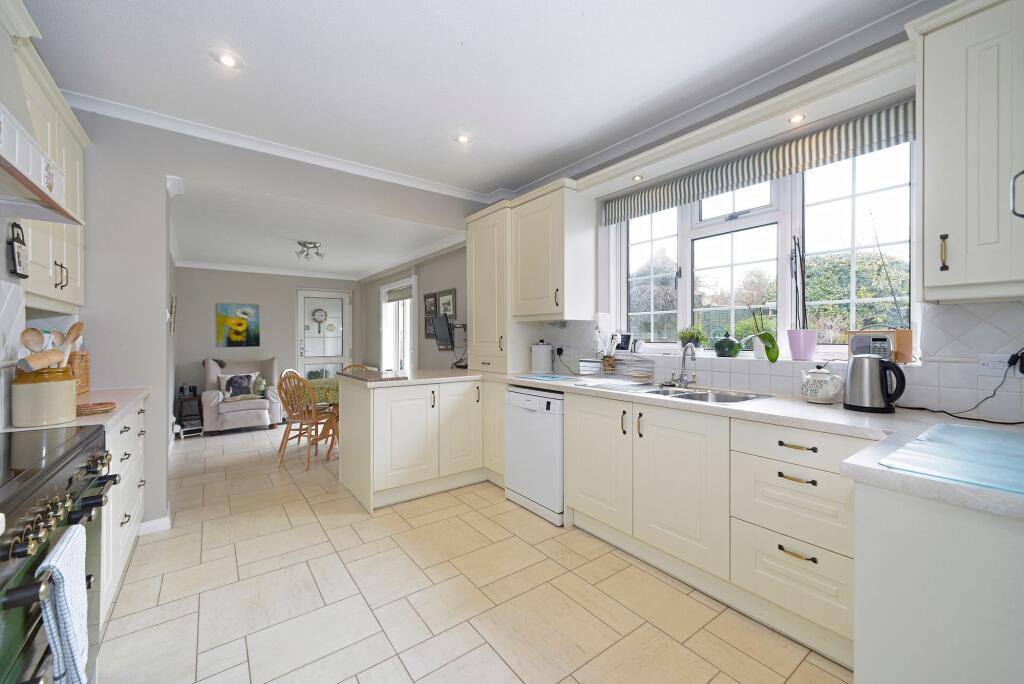 4 bed detached - Church Street, Rudgwick, RH12 image 3