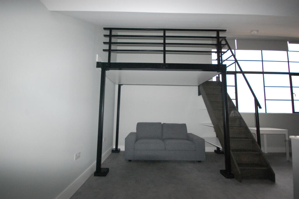 Main image of property: 34 Fyfield Road, Enfield, London, EN1