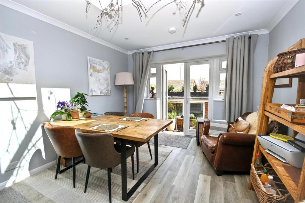 House in Wealden, Westham - More
