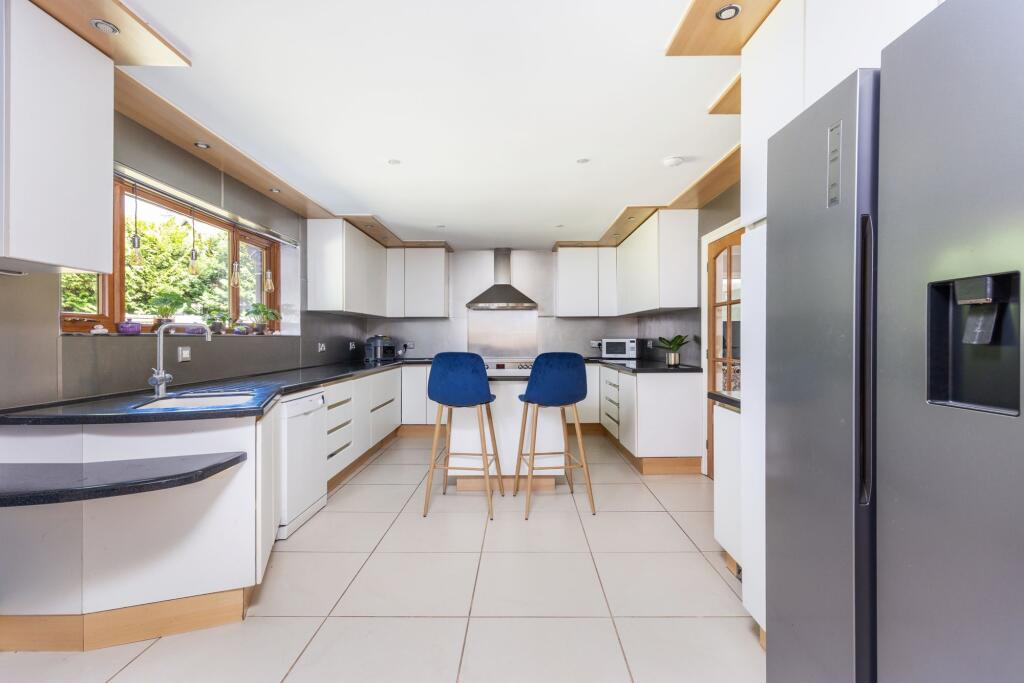 House in Winchester, Colden Common - More