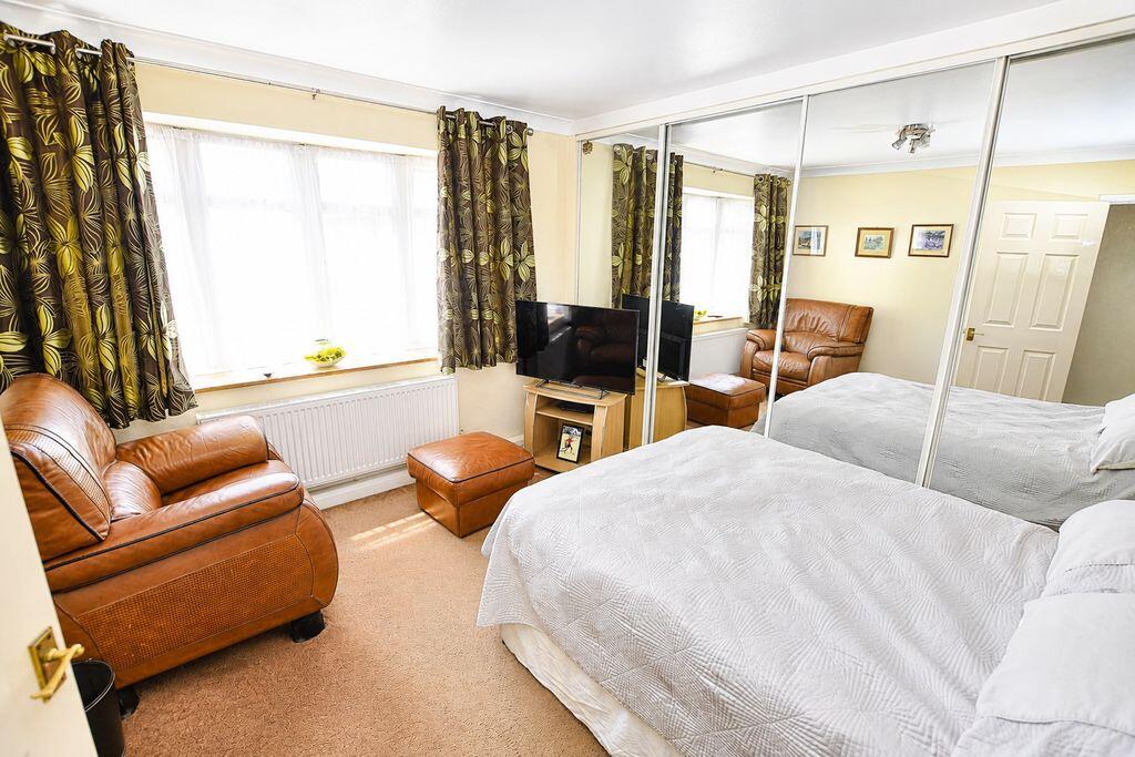 House in Maidstone, Boughton Monchelsea - More
