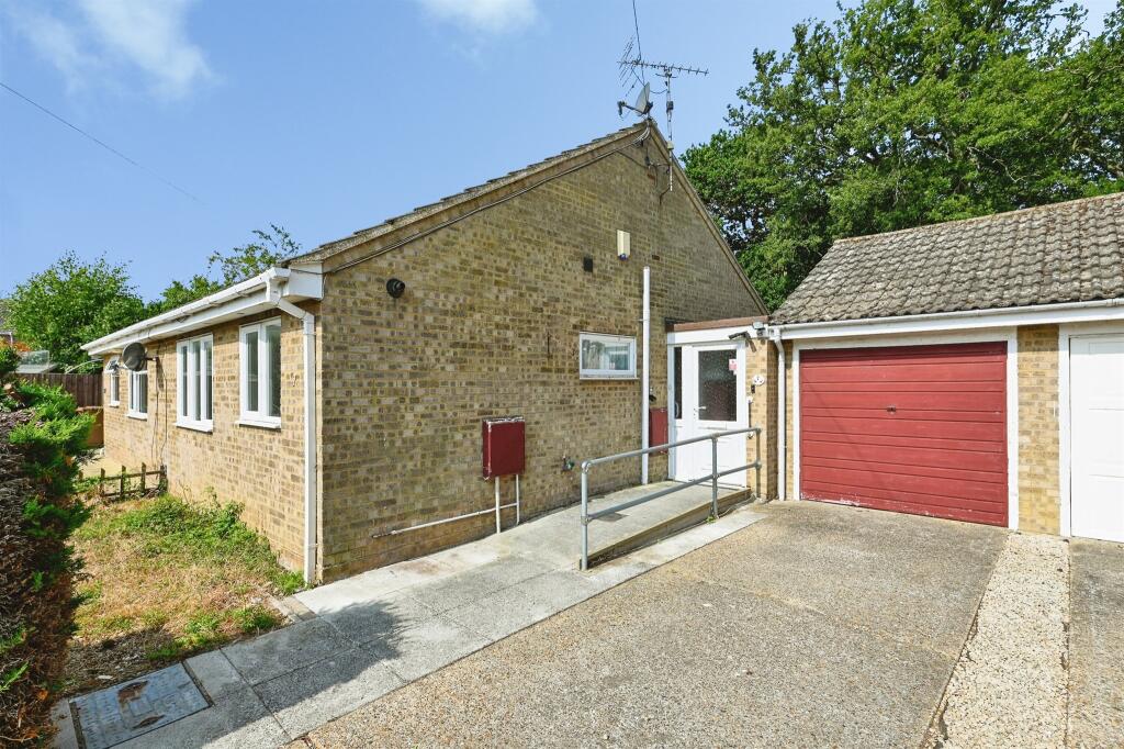 Main image of property: Hadley Crescent, Heacham, King's Lynn