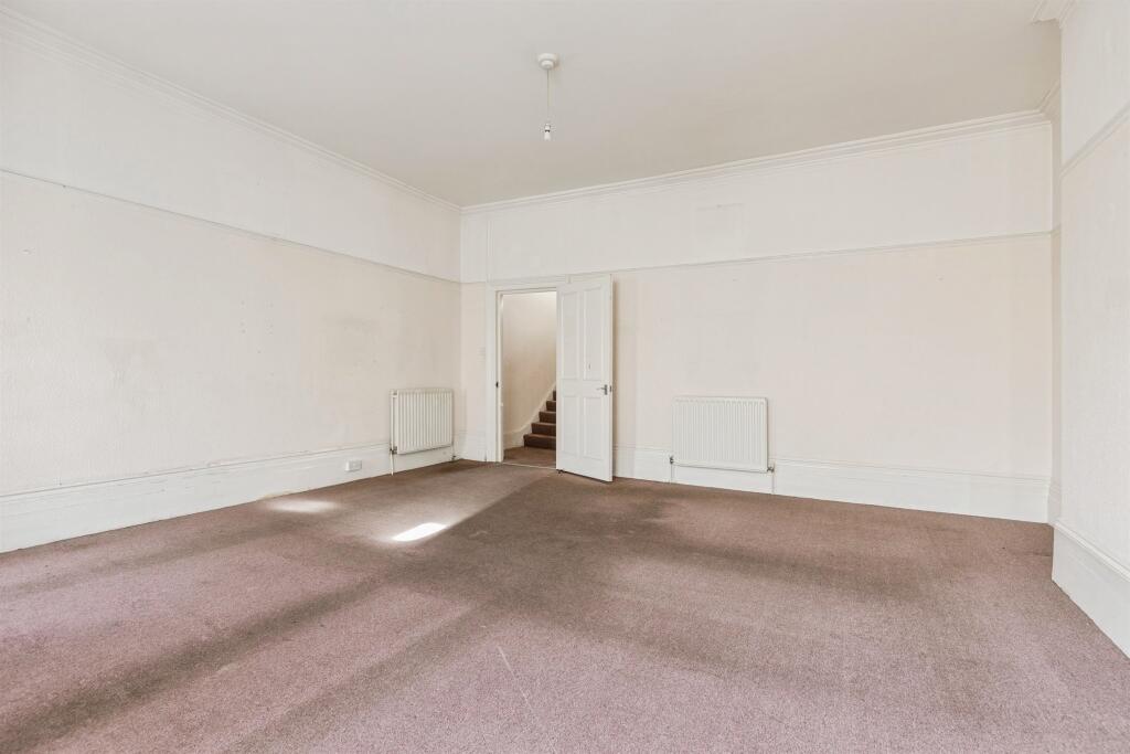 St. Margarets Road, St. Leonards-On-Sea photo 2