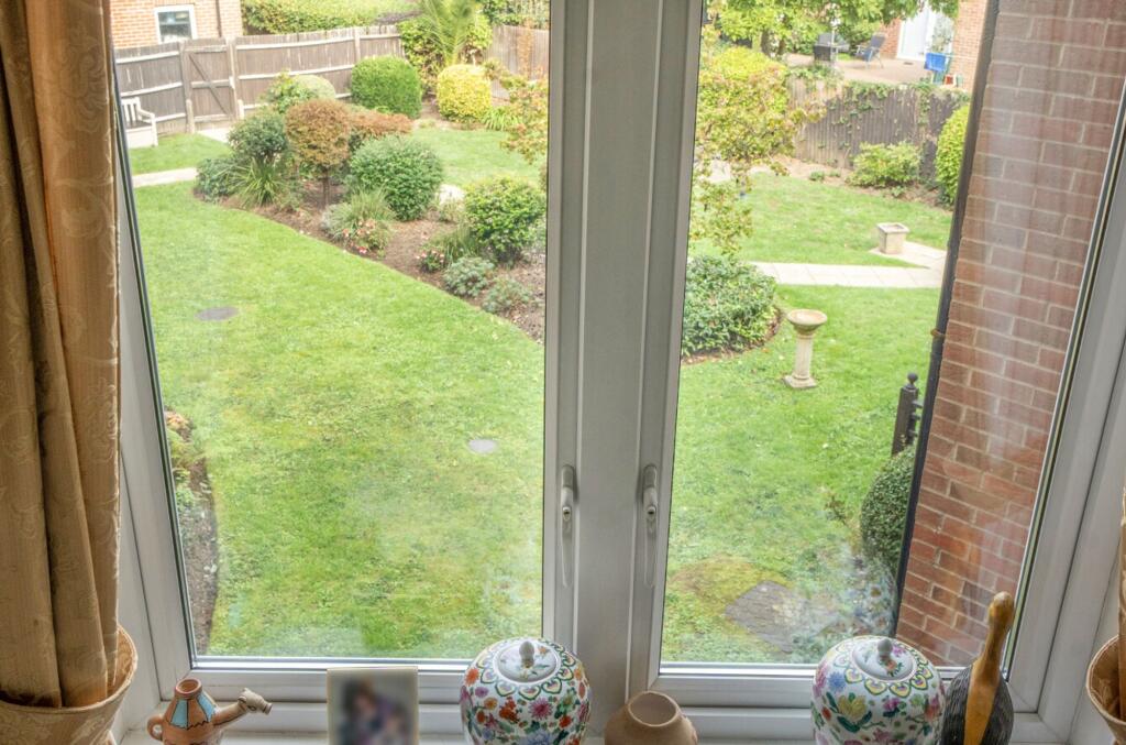 Apartment in Chichester - View 2