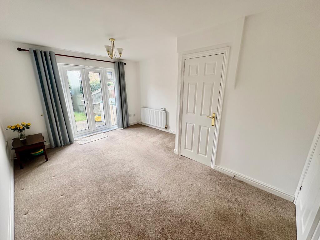 St Katherines Mews, Hampton Hargate, Peterborough photo 3