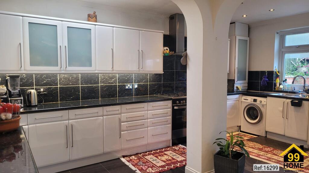 House in London - View 4