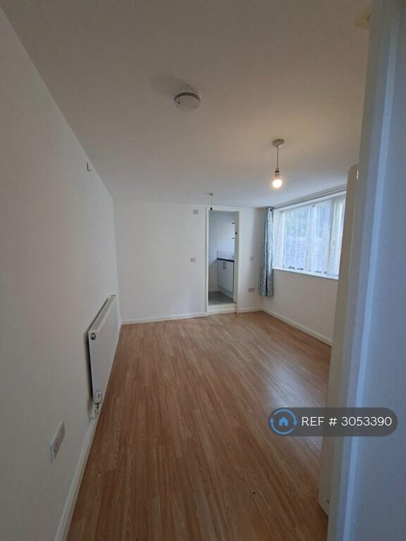 Main image of property: Farley Hill, Luton, LU1