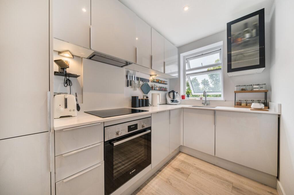 Main image of property: High Street, Beckenham, BR3