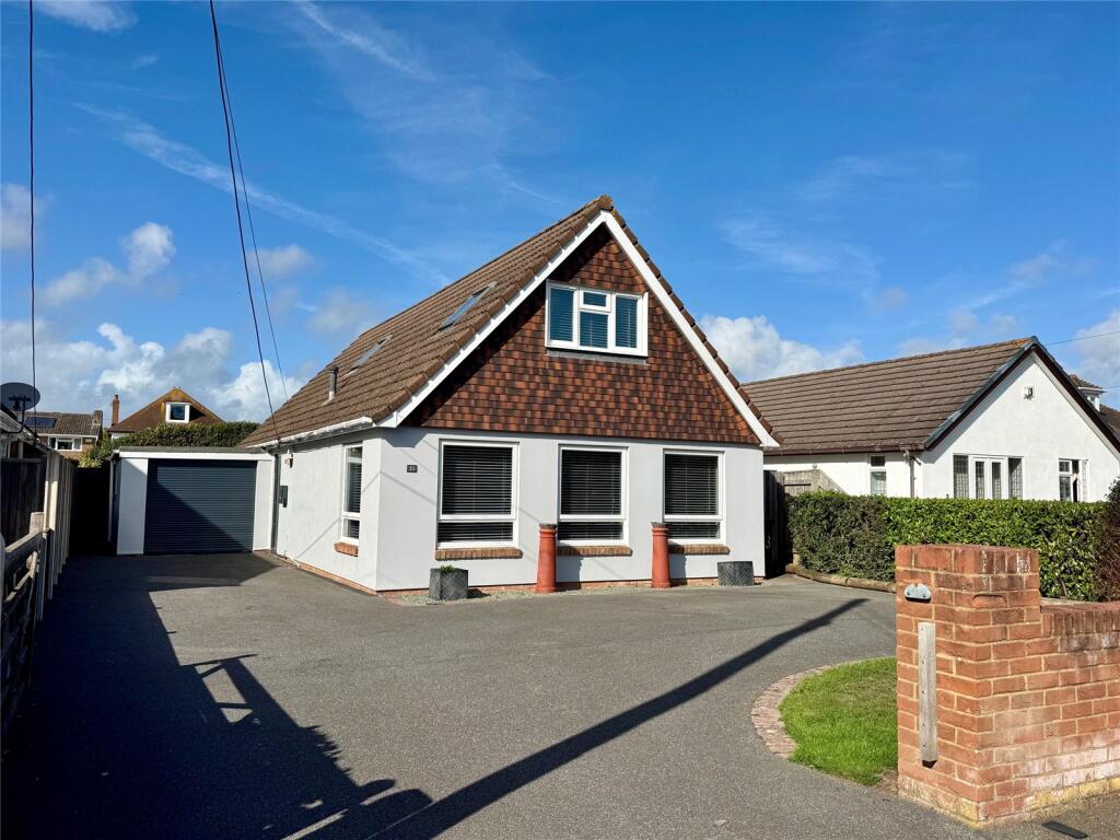 Avenue Road, Walkford, Dorset, BH23