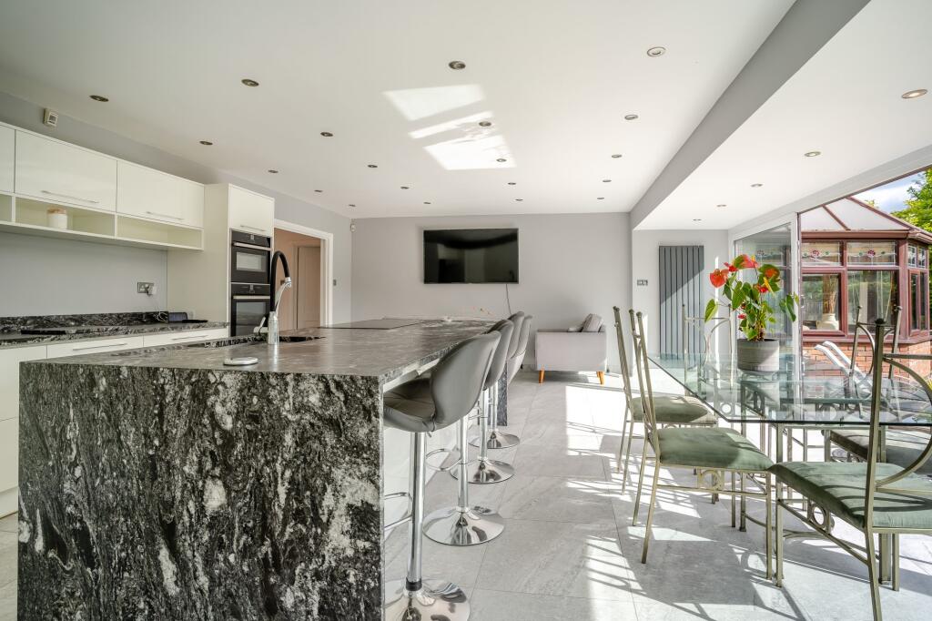 House in Newport, Langstone - View 5