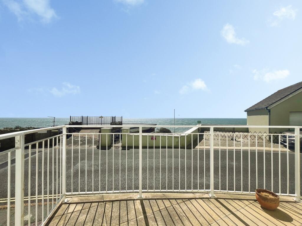 Apartment in Ventnor, Cowlease - View 5