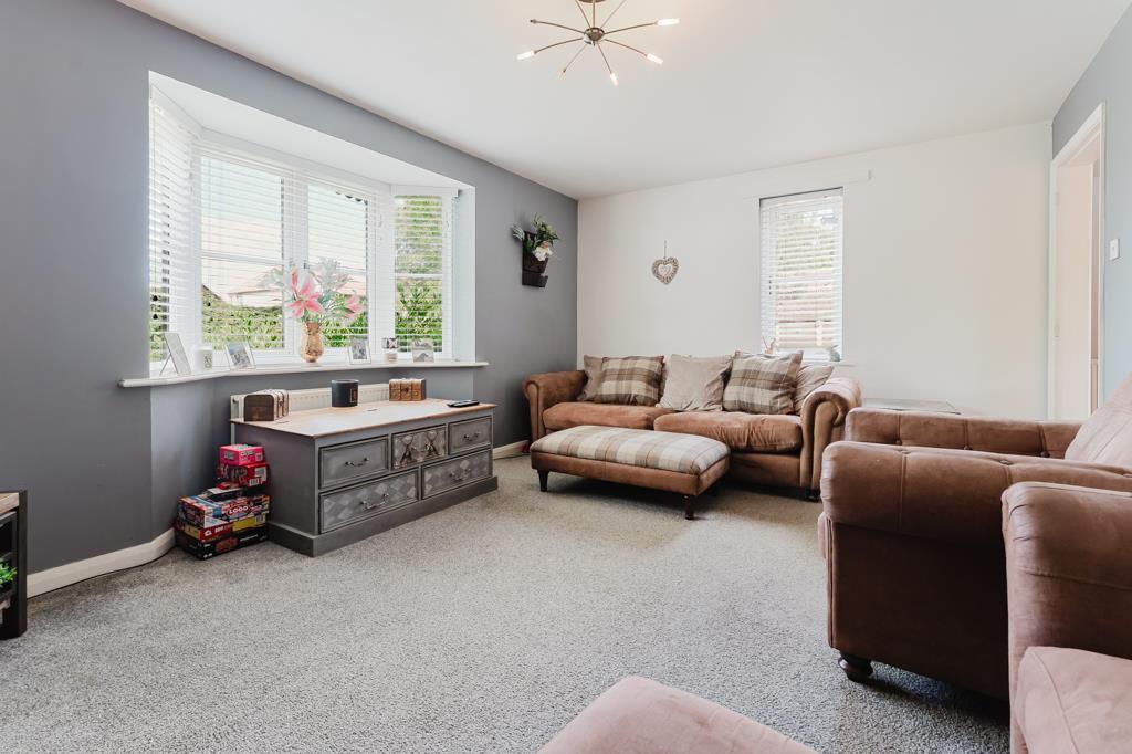 NN16 Langsett Close, Kettering - View 5